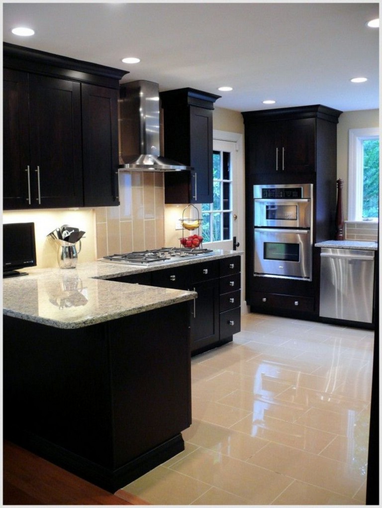 Stunning Kitchen Light Cabinets With Dark Countertops Design Ideas 18 