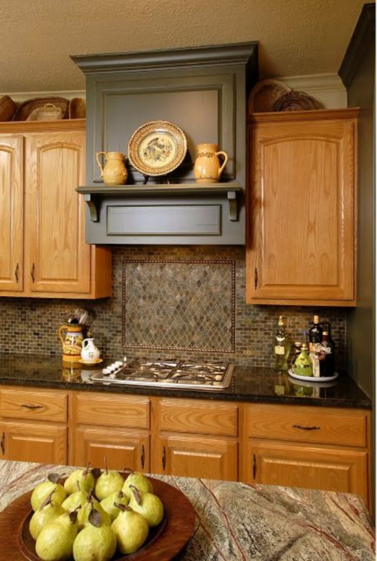 70 Stunning Kitchen Light Cabinets with Dark Countertops Design Ideas - Page 28 of 71