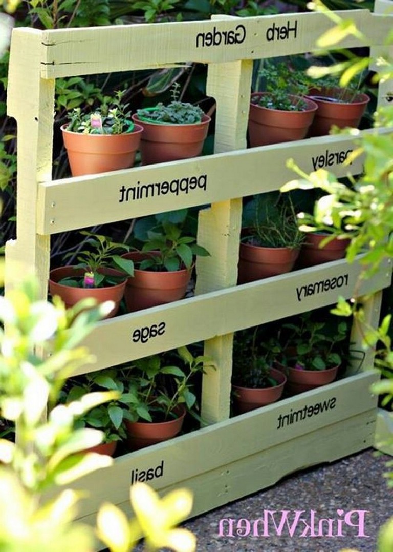 35+ Creative And Simple DIY Vertical Garden Ideas - Page 35 Of 39